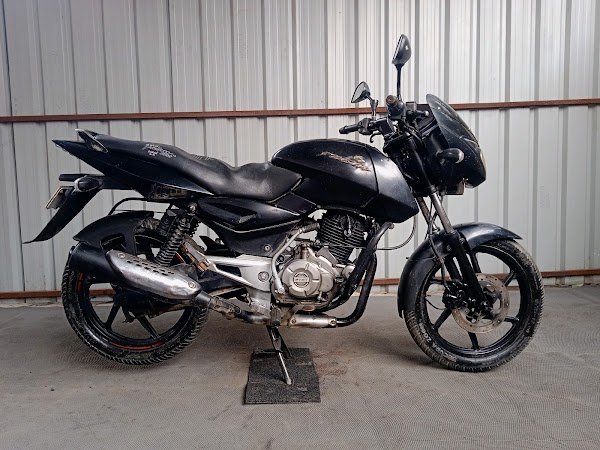 bajaj pulsar 150cc single disc